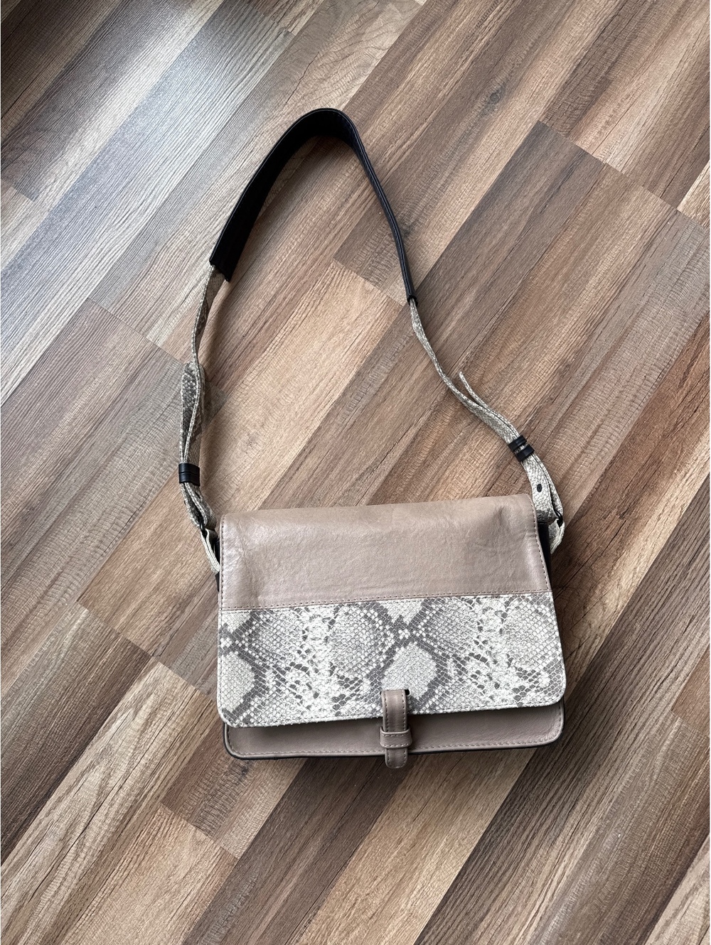 NewbarK Taupe Leather Snakeskin Crossbody Messenger Bag